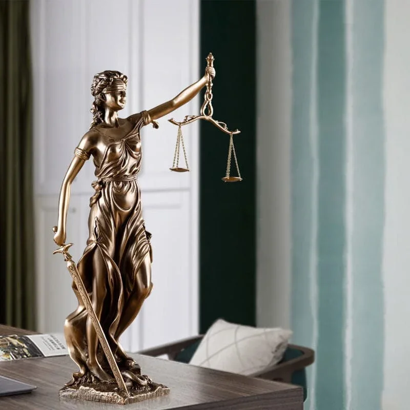 Dekorationsstatue der Göttin der Gerechtigkeit