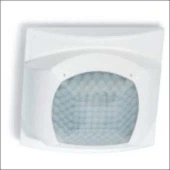 FINDER 18.51.8.230.0300 Bewegungs-/Praesenzmelder komplett 84 mm
