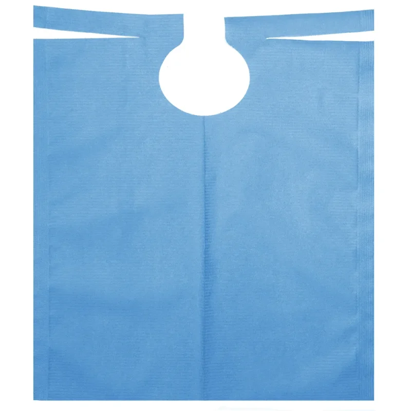 Ein blaues, zahnmedizinisches Einmallätzchen mit rundem Halsausschnitt und langen Laschen zur Befestigung. Das strukturierte Material ist mit einer PE-Beschichtung versehen und eignet sich daher ideal zum Schutz der Kleidung bei zahnärztlichen Behandlungen. Bei dem Produkt handelt es sich um den AMPri Patientenumhang mit PE-Beschichtung 500 x 600 mm der AMPri Handelsgesellschaft mbH, erhältlich in verschiedenen Farben auf einer Rolle zu 80 Stück.