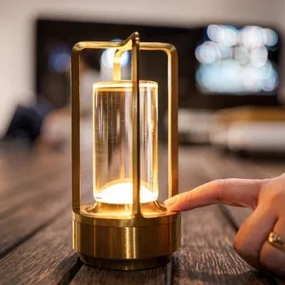 Retro Lampe - Elegant beleuchten - Zeitloser Stil | Karnz
