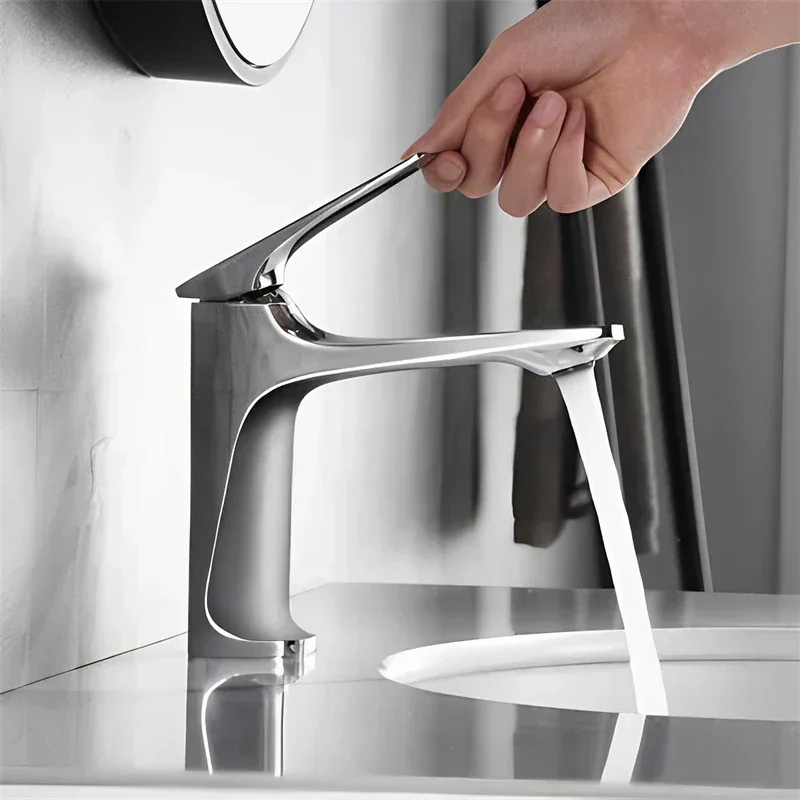 Karnz | Eleganter Badezimmer Wasserhahn - mit Einhebel für zeitlosen Komfort