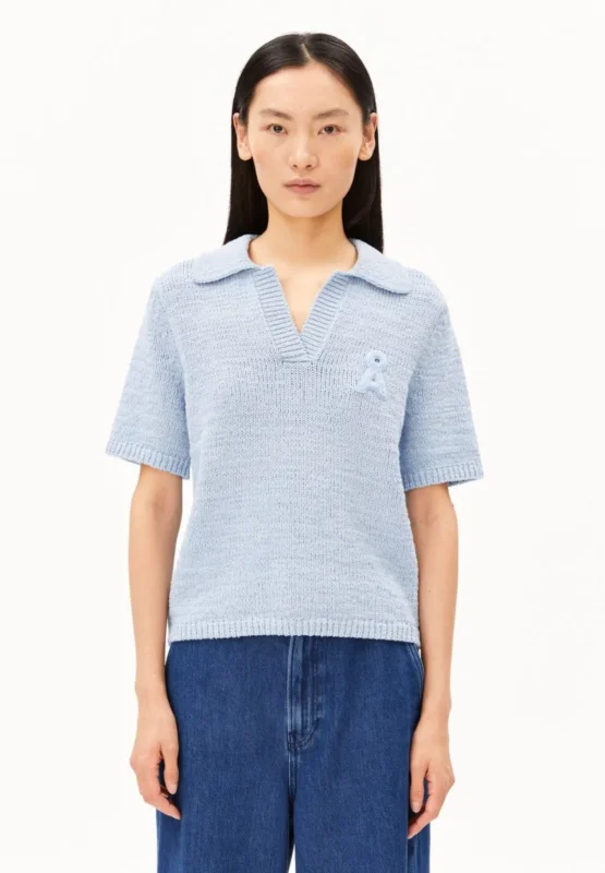 ARMEDANGELS - ICONIC Å Baumwoll-Polo-Strickpullover • mistblue - ROSA ECK