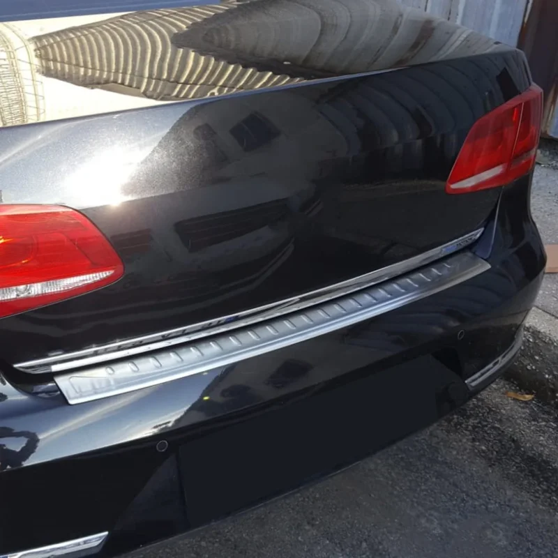 Ladekantenschutz für VW Passat B7 B8 Stufenheck 2010-2019 Pre-FL gebürstet